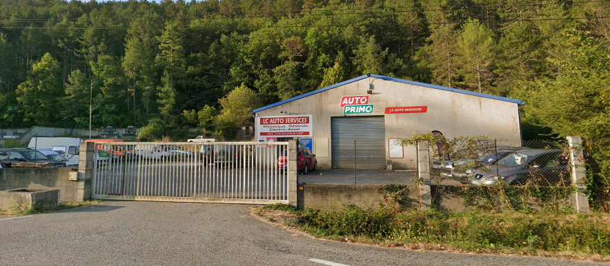 devanture garage.jpg